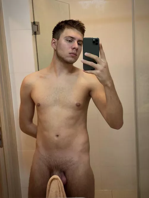 (20) I’m going to shower.. join? 😏