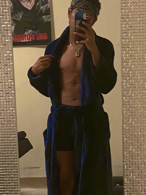 20 m us looking for longterm friends/FWB, be slim/fit (sc: Zman2502)