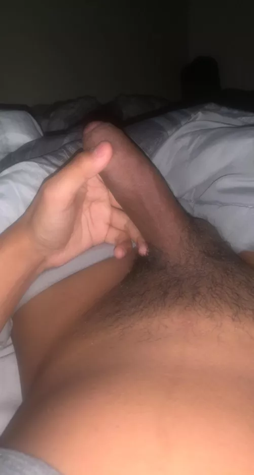 20L. Any sub twinks home alone? dm with age and pics for snap