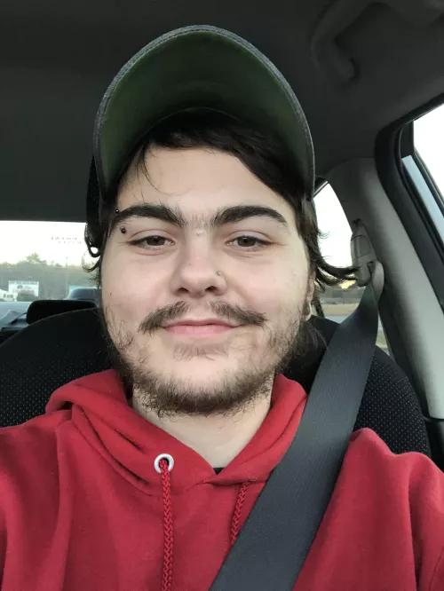 22 trans man | looking for Xbox or switch friends to play with:) 20+ only