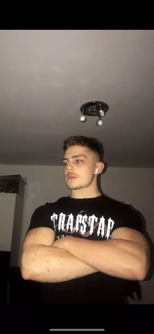 24 top need a sissy slut