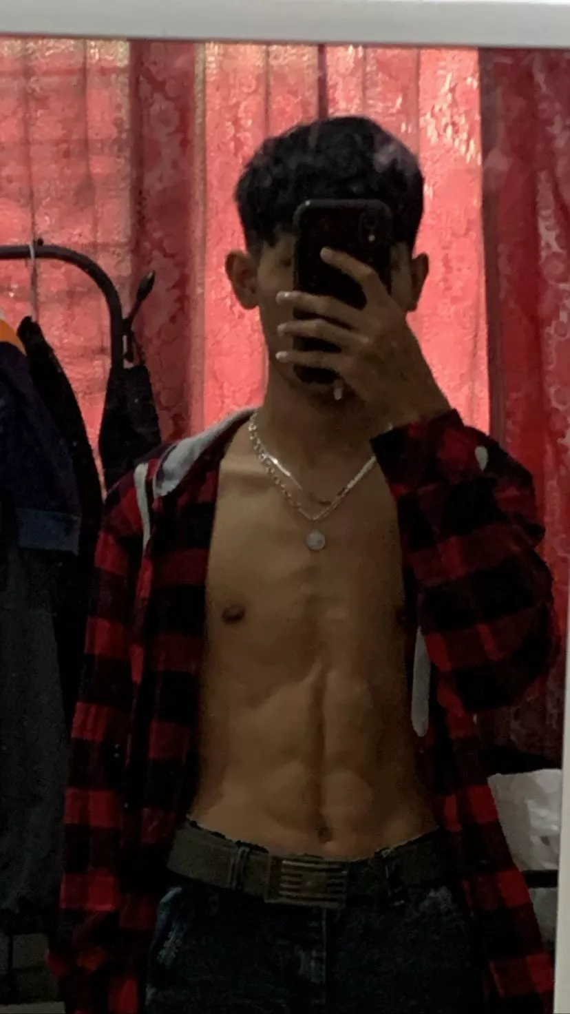 A quick morning selfie of your favorite country twink 😉