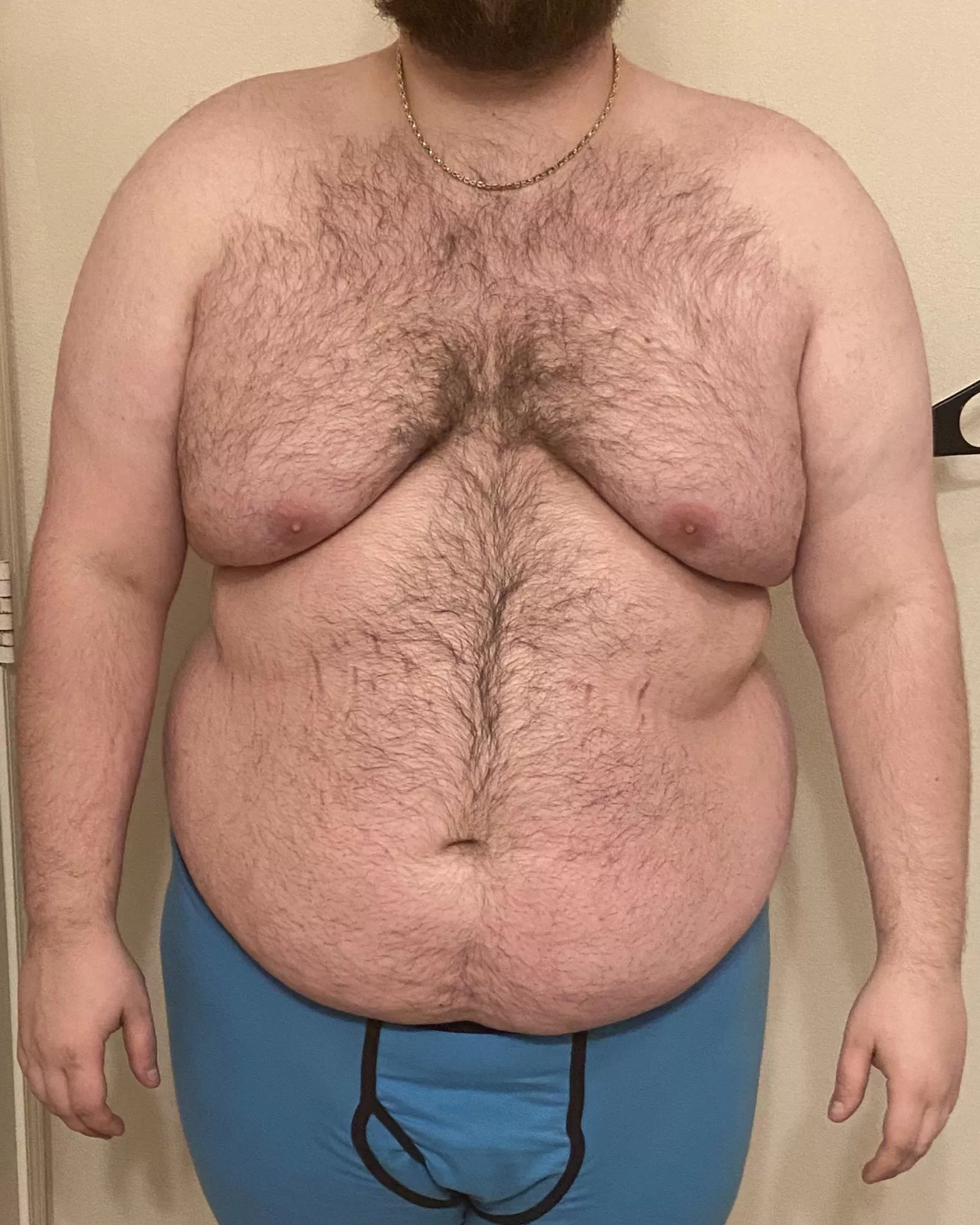 Absolutely massive in this pic :/