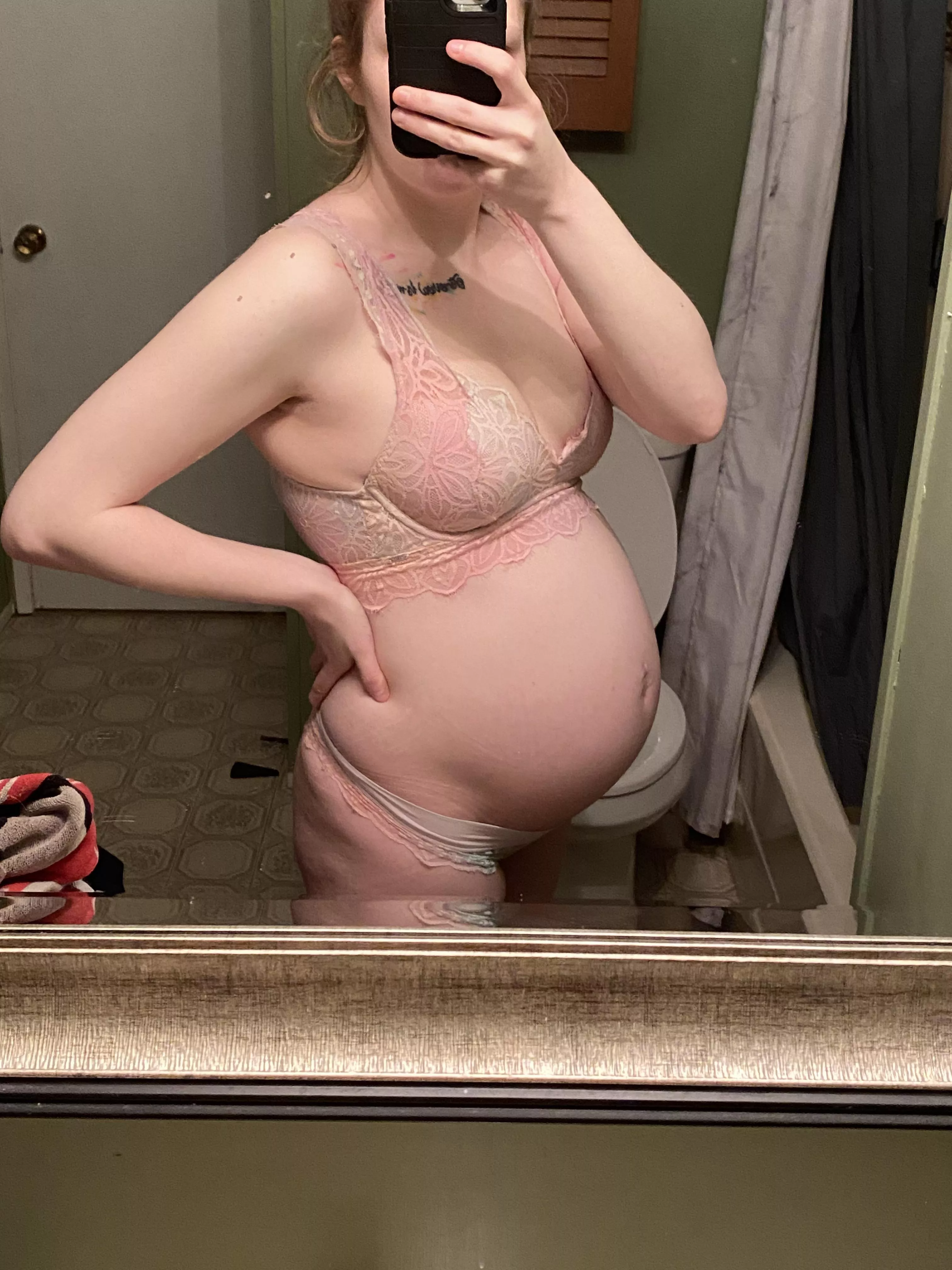 Almost 33 weeks… can’t wait to get pregnant once this one’s over 😈