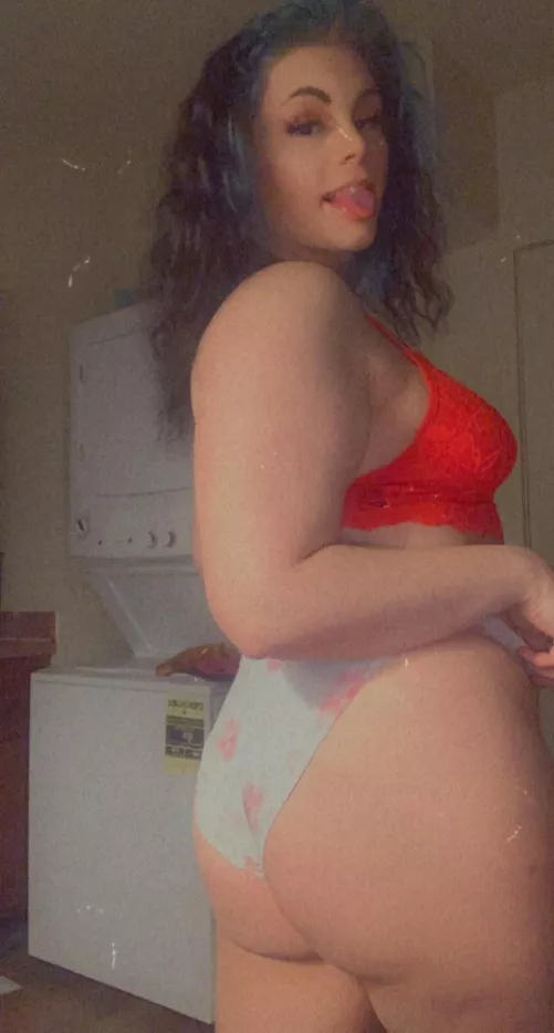 Ass made for worshiping. 🔥