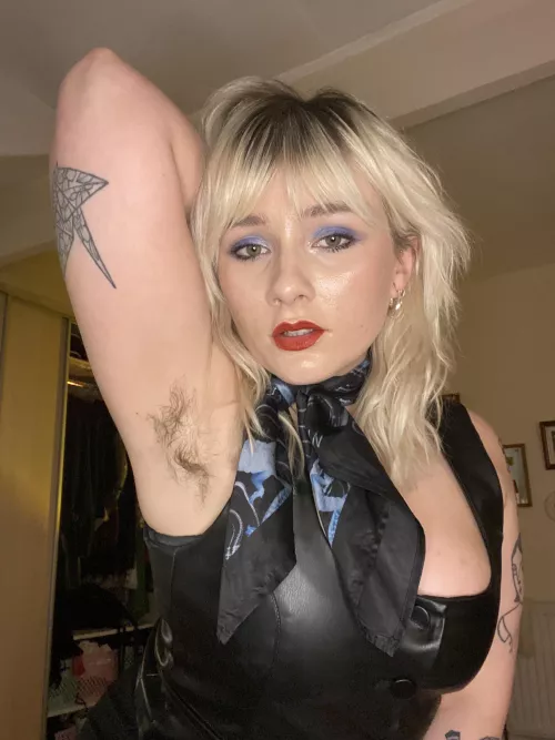 Be a good boy and clean me up? 🖤