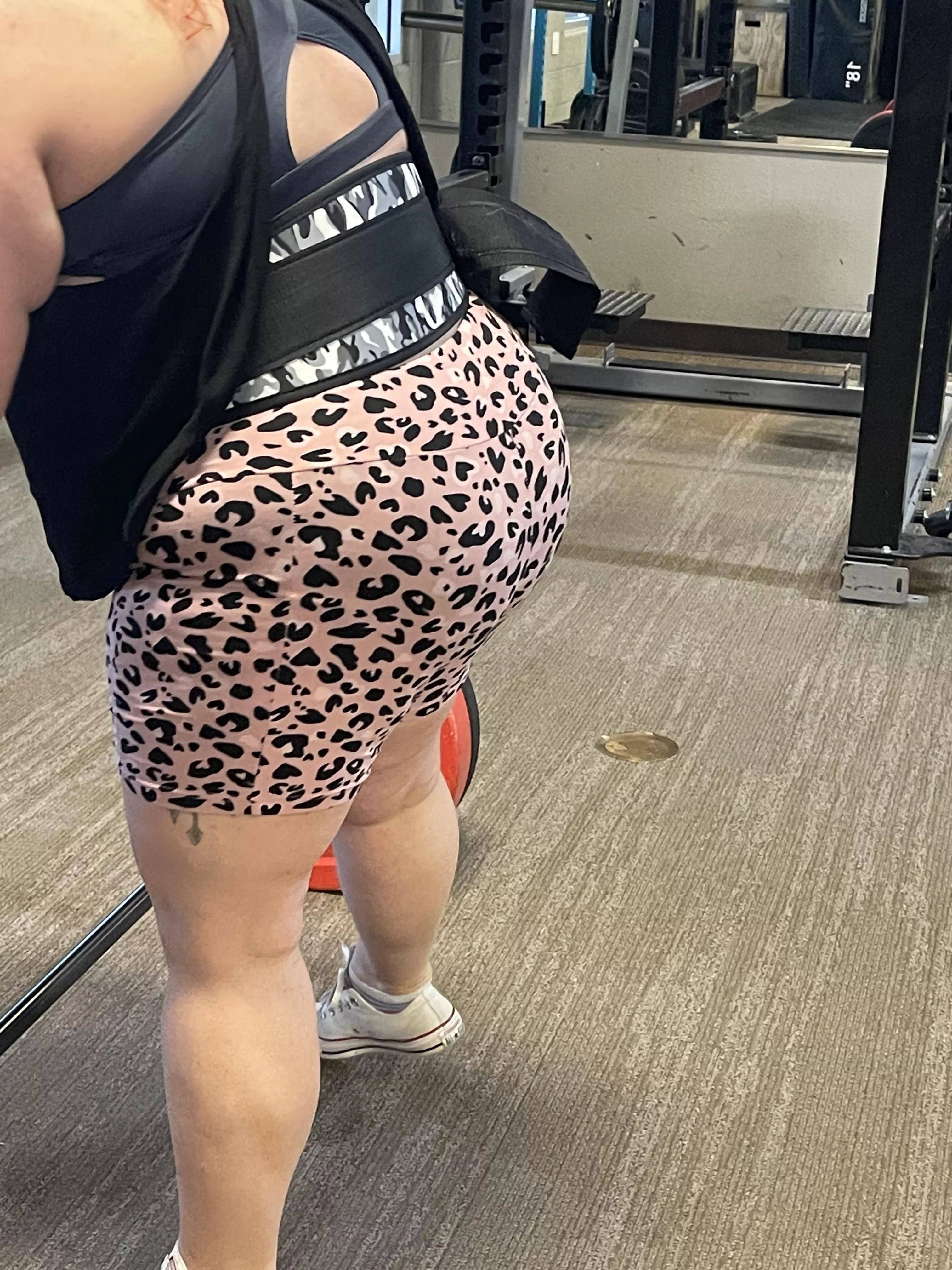 Deadlift pump is wild [F] 🍑