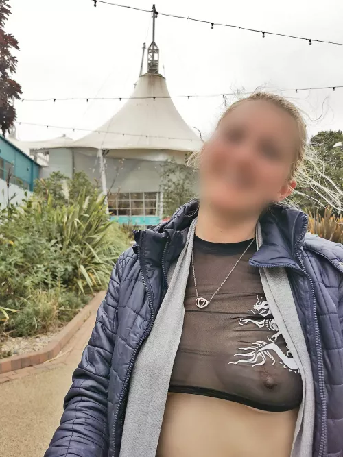 Didn't realize how see through this top was 🤣