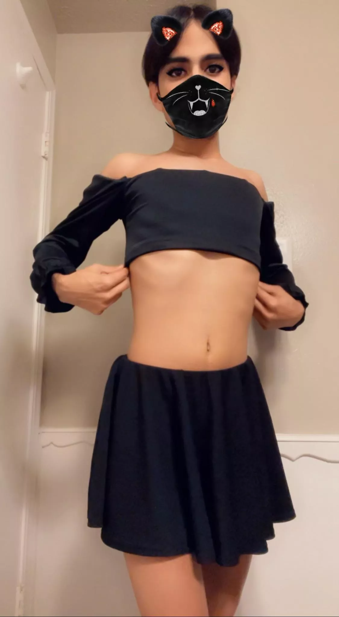 Do you think I’m hot?🥺