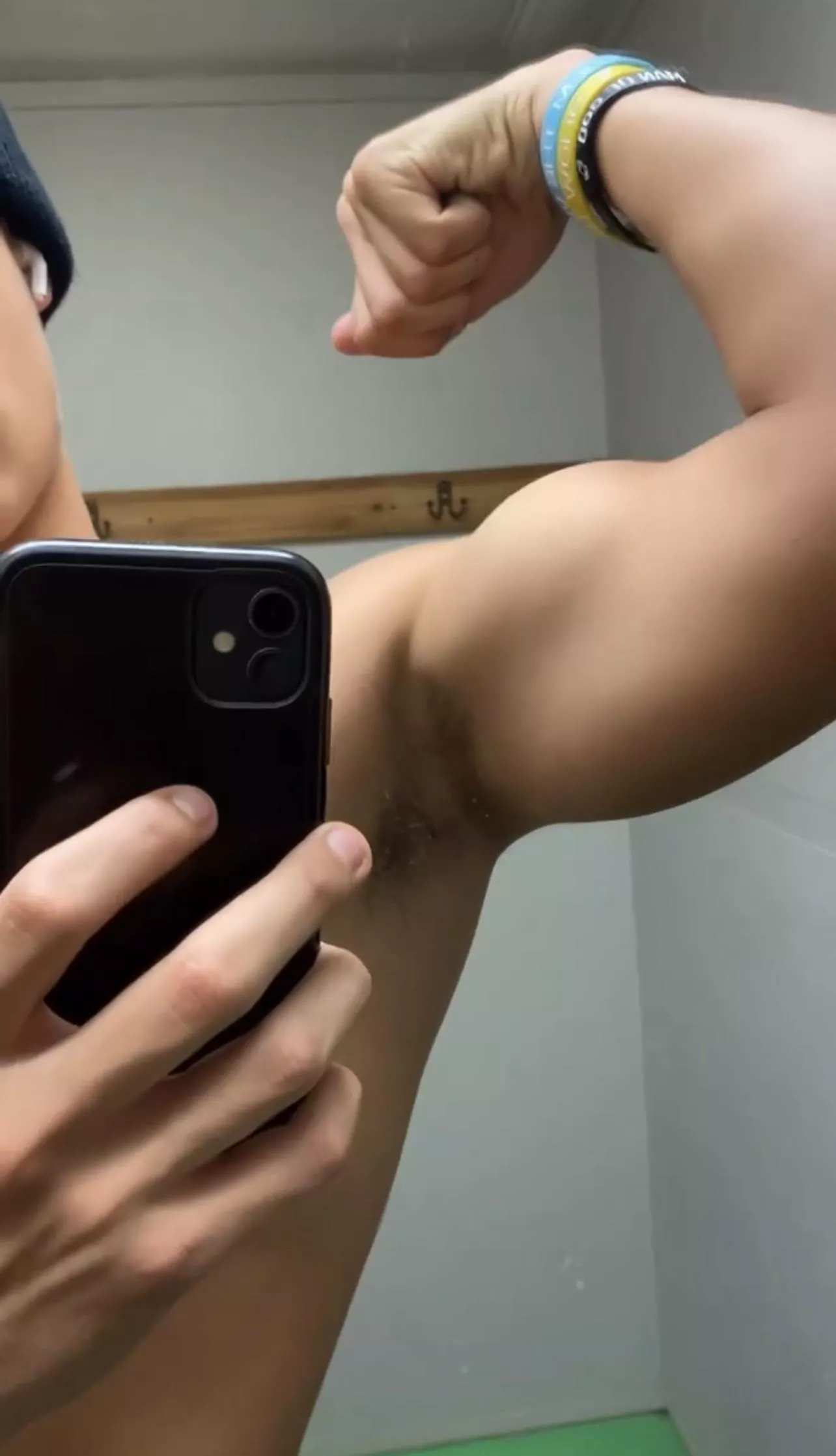 Do you wanna sniff my musky pits?