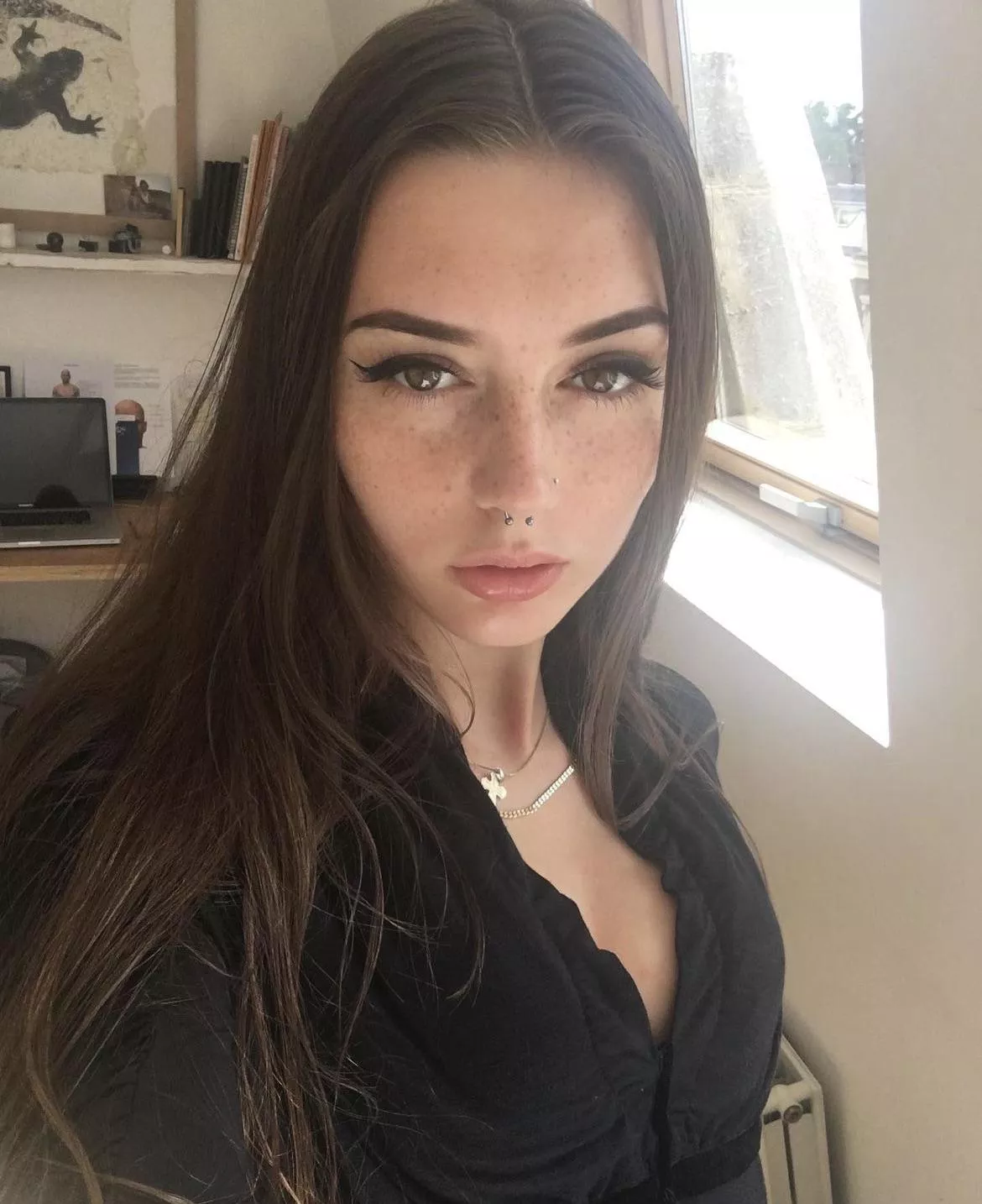 [domme] Arrows up if you are below 7inches and say yes