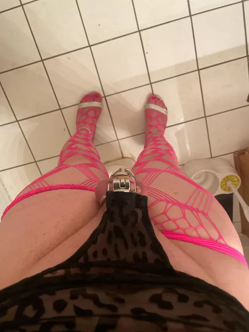 Ever since I started chastity my girl side is always their no more touching my clit just need to sissygasm my goal I wanna be locked up forever 😍😍😍