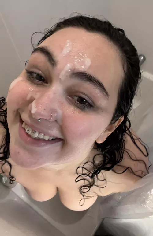 facials make me a happy girl