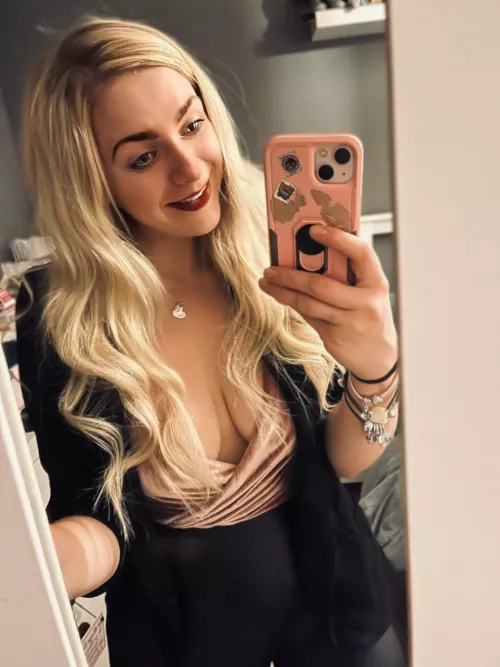 Fancy taking me out 😘?