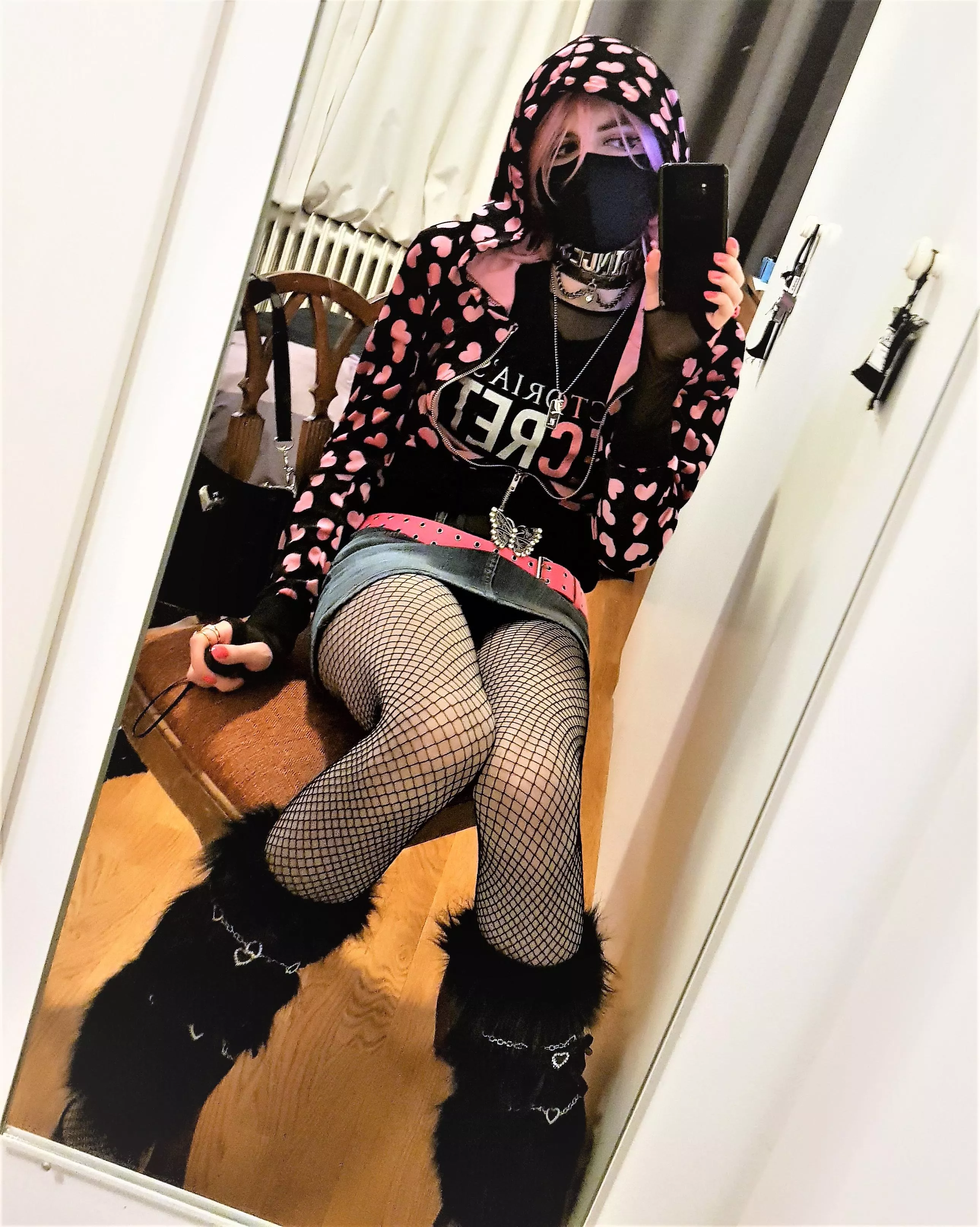 Feeling pretty lovely about this look, what you think? St Valentine worthy outfit ?