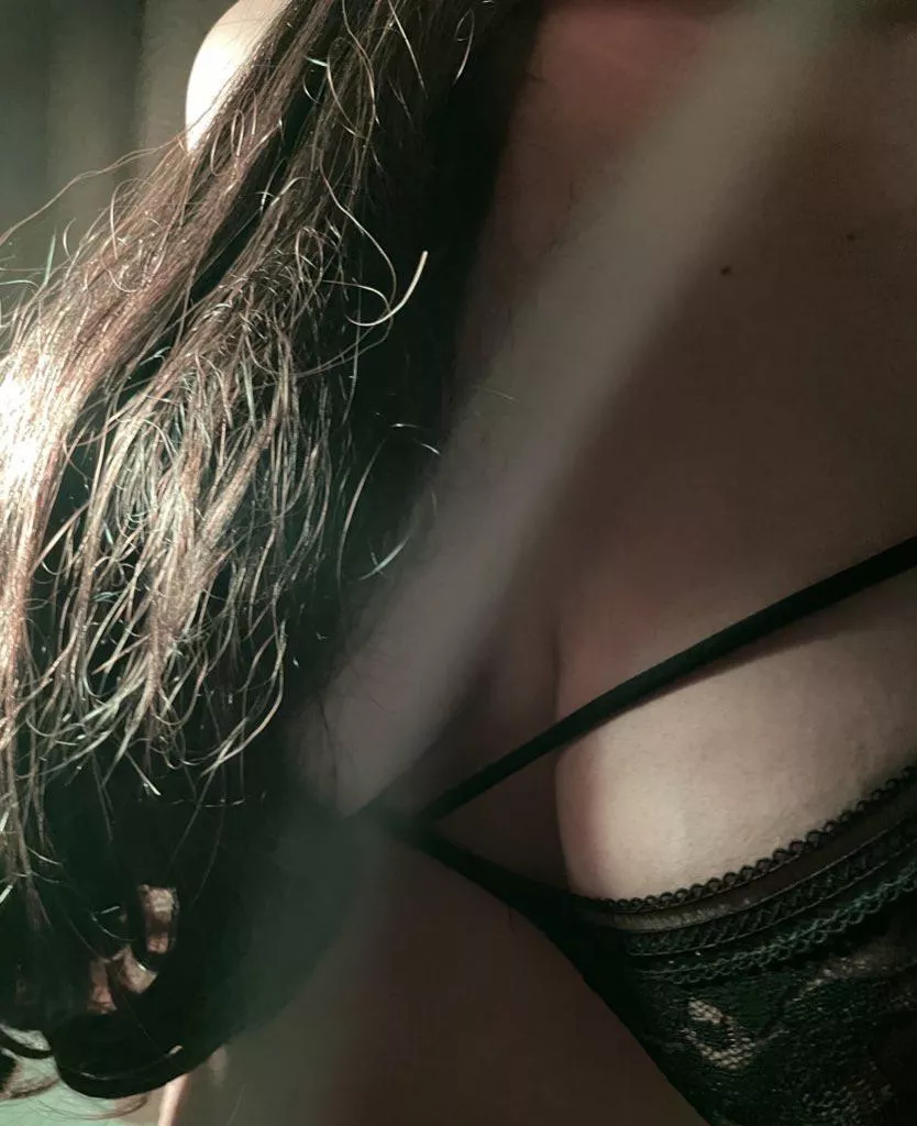 Feeling so feminine 💋💋