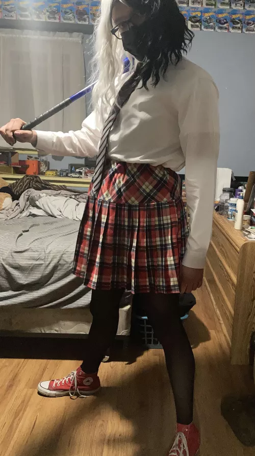 Give me 1000 upvotes or else I’ll bonk ya