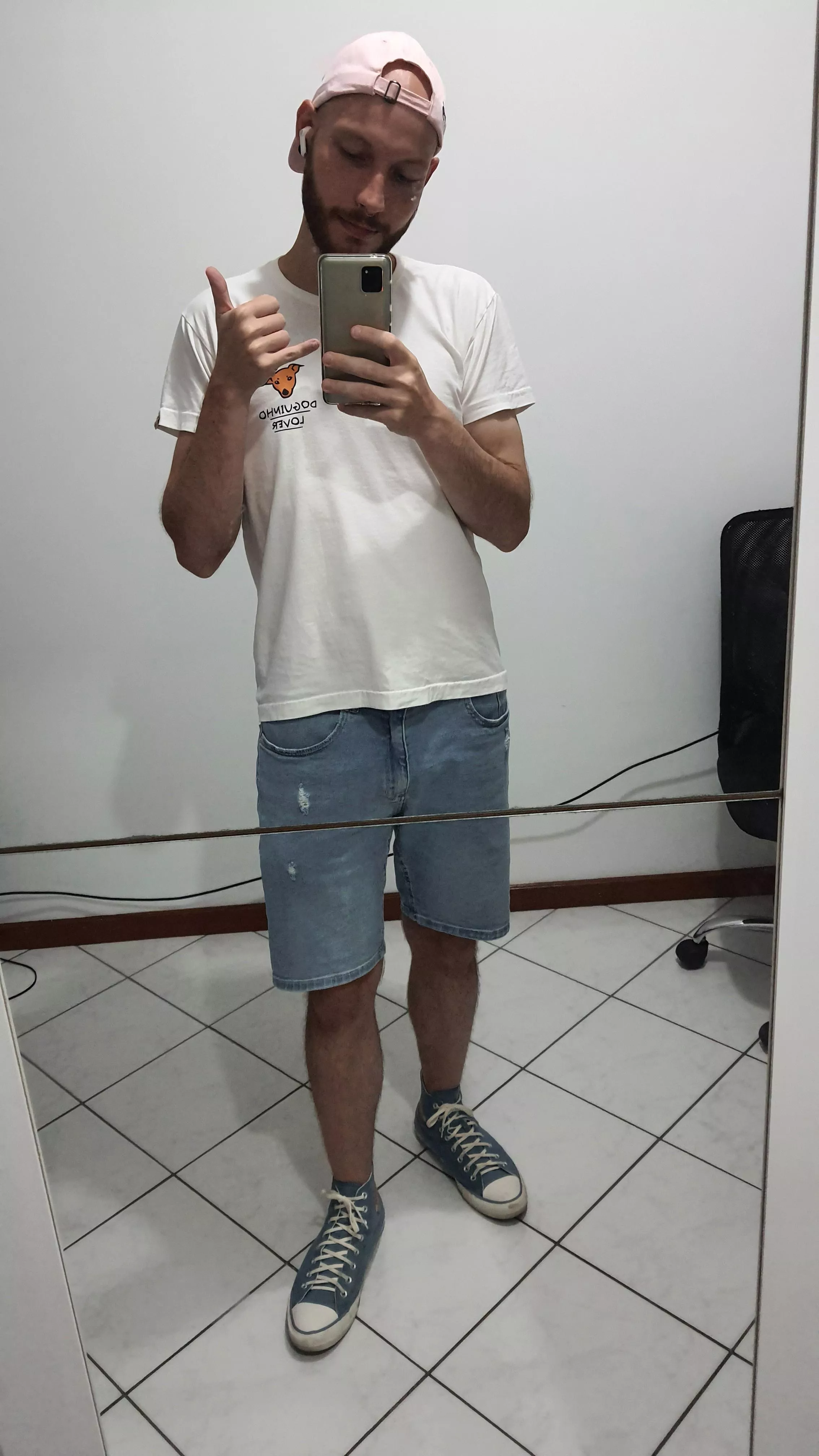 Going on a date, wish me luck 🤞