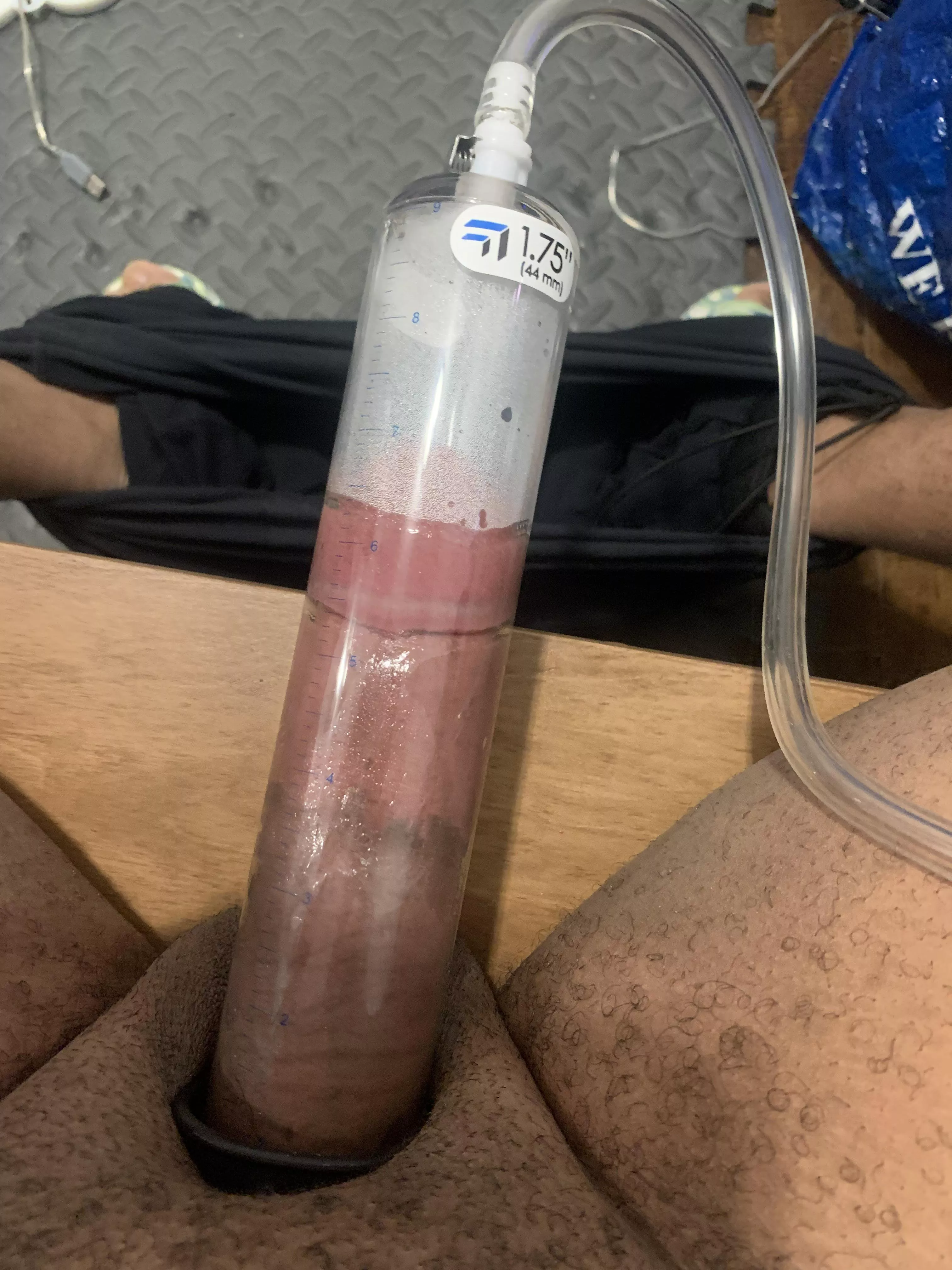 Having a better day with pumping , but had a question between pumping sets do you eject yourself out of the tube ? Or just let out the air wait a while and repump?