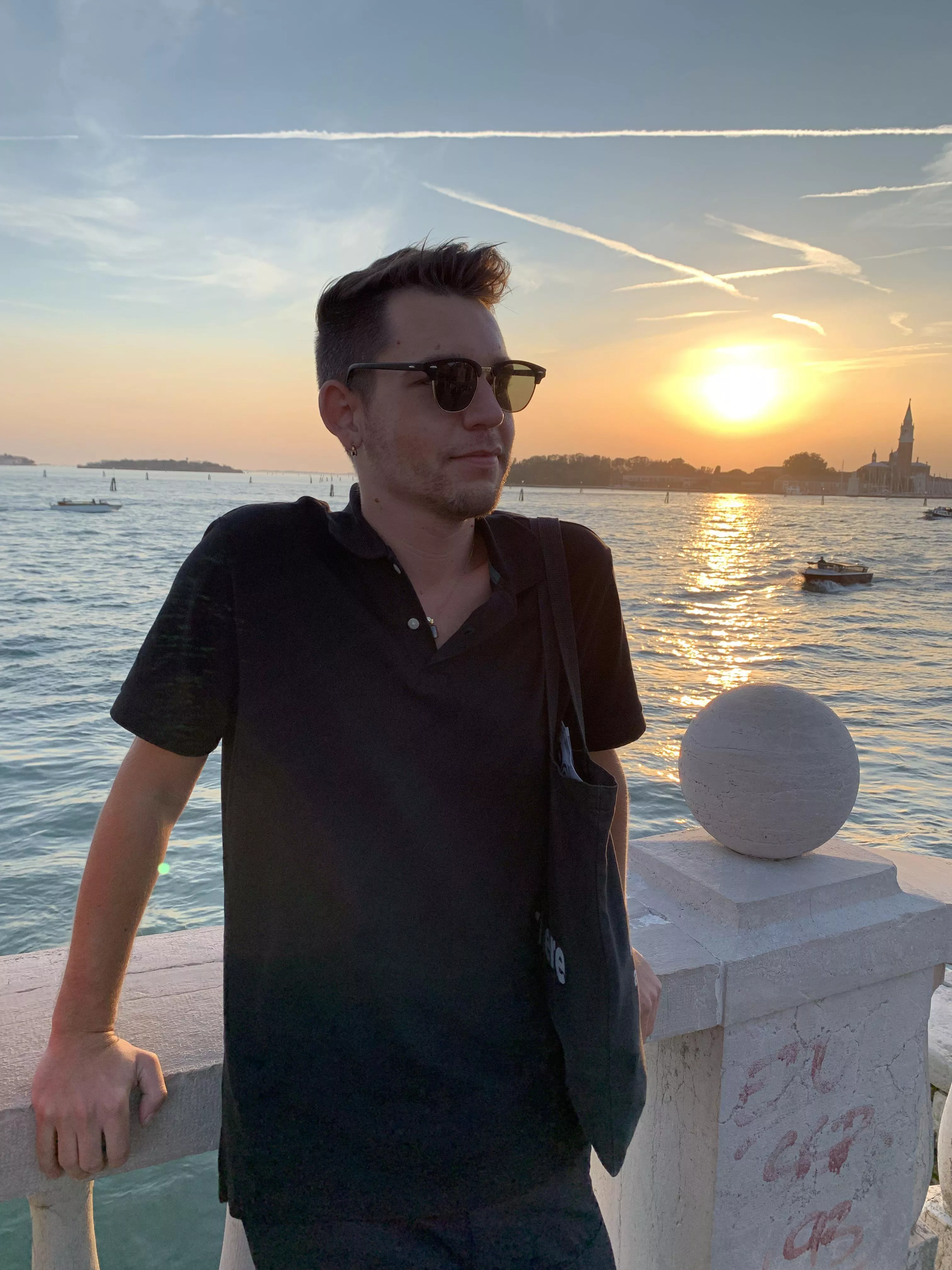 Hi! 🤠 Anybody playing monster hunter rise on Xbox & wanna team up with me 😋