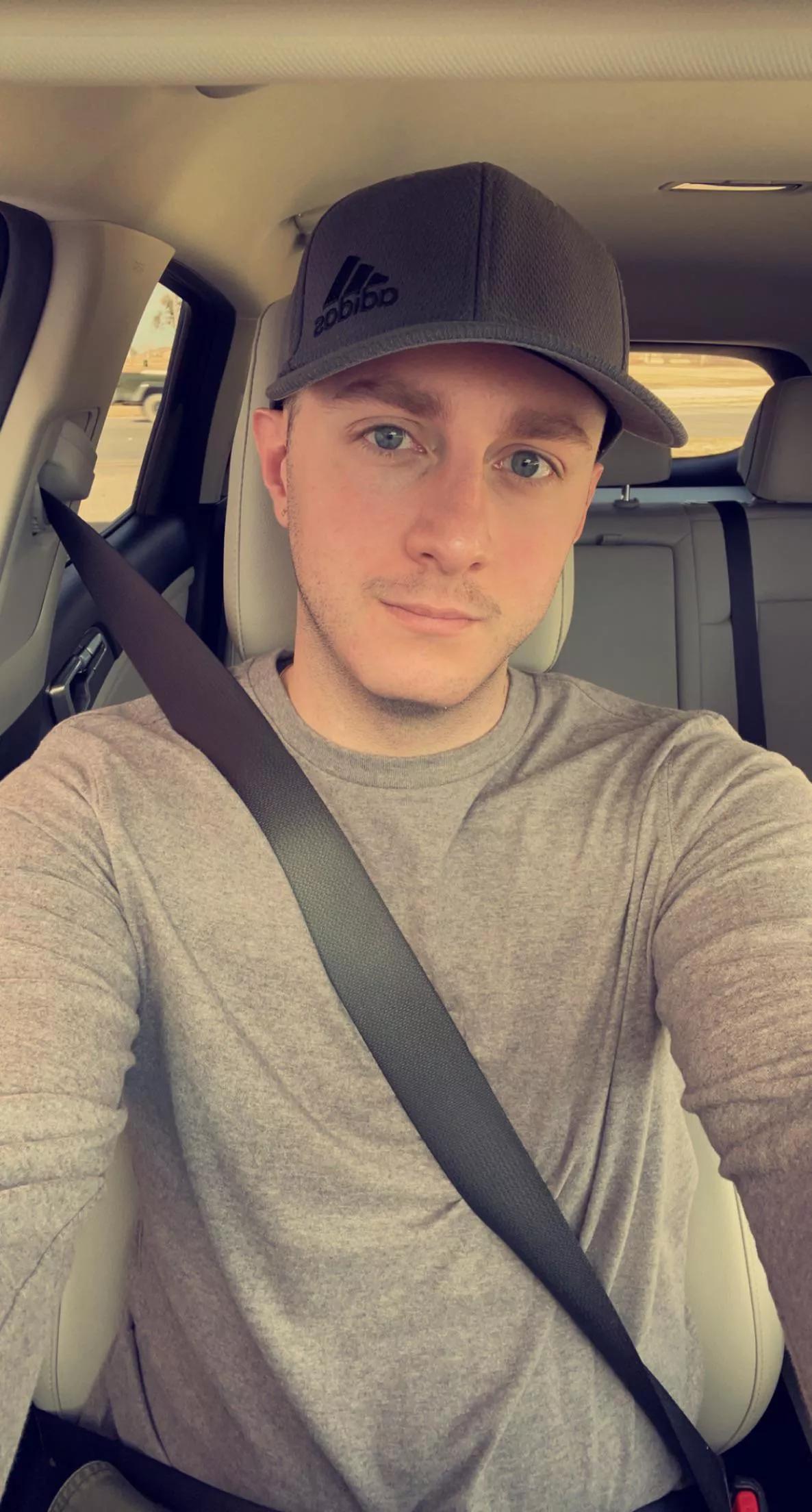 How’s everyone’s day going? ☺️