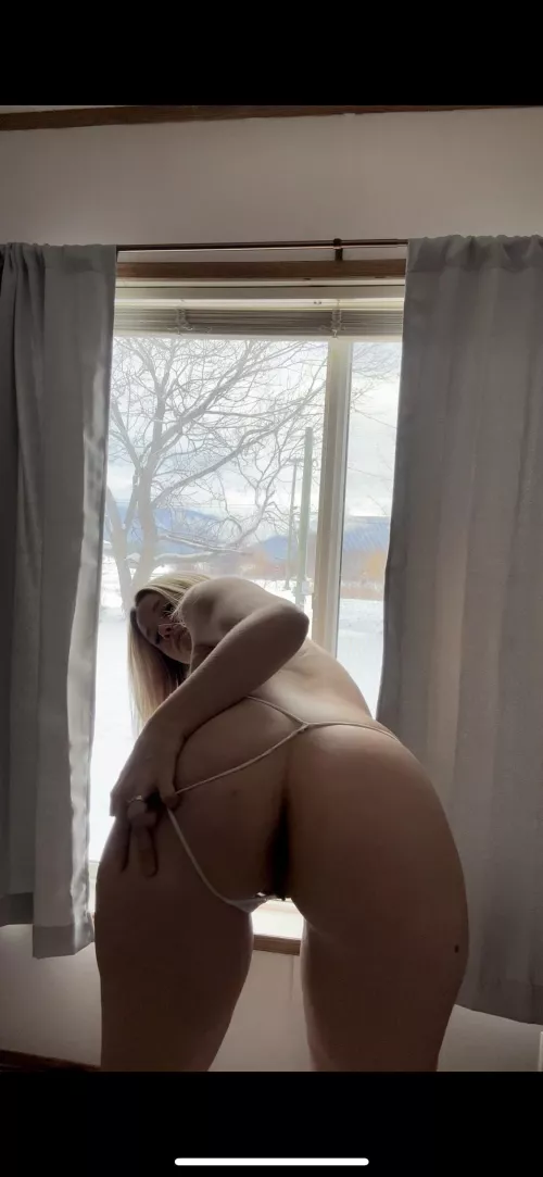 I like to give my neighborhood something to talk about 😉