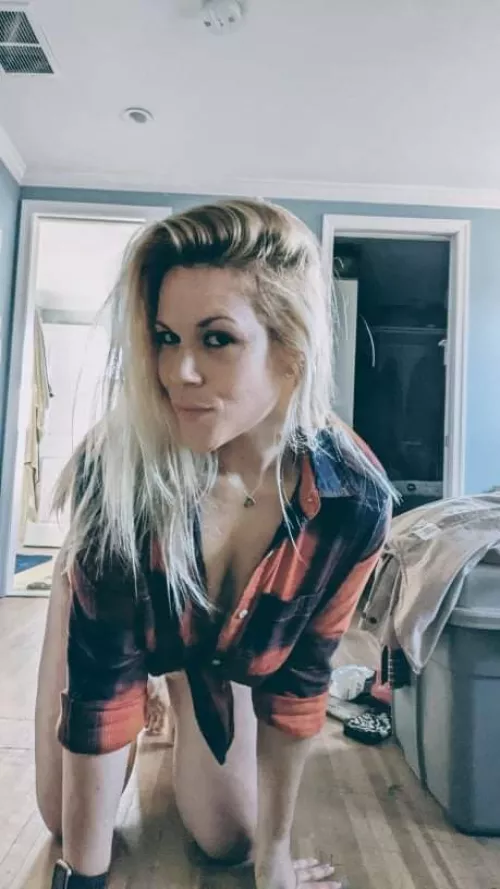 I love showing off my 32 year old milf of 3