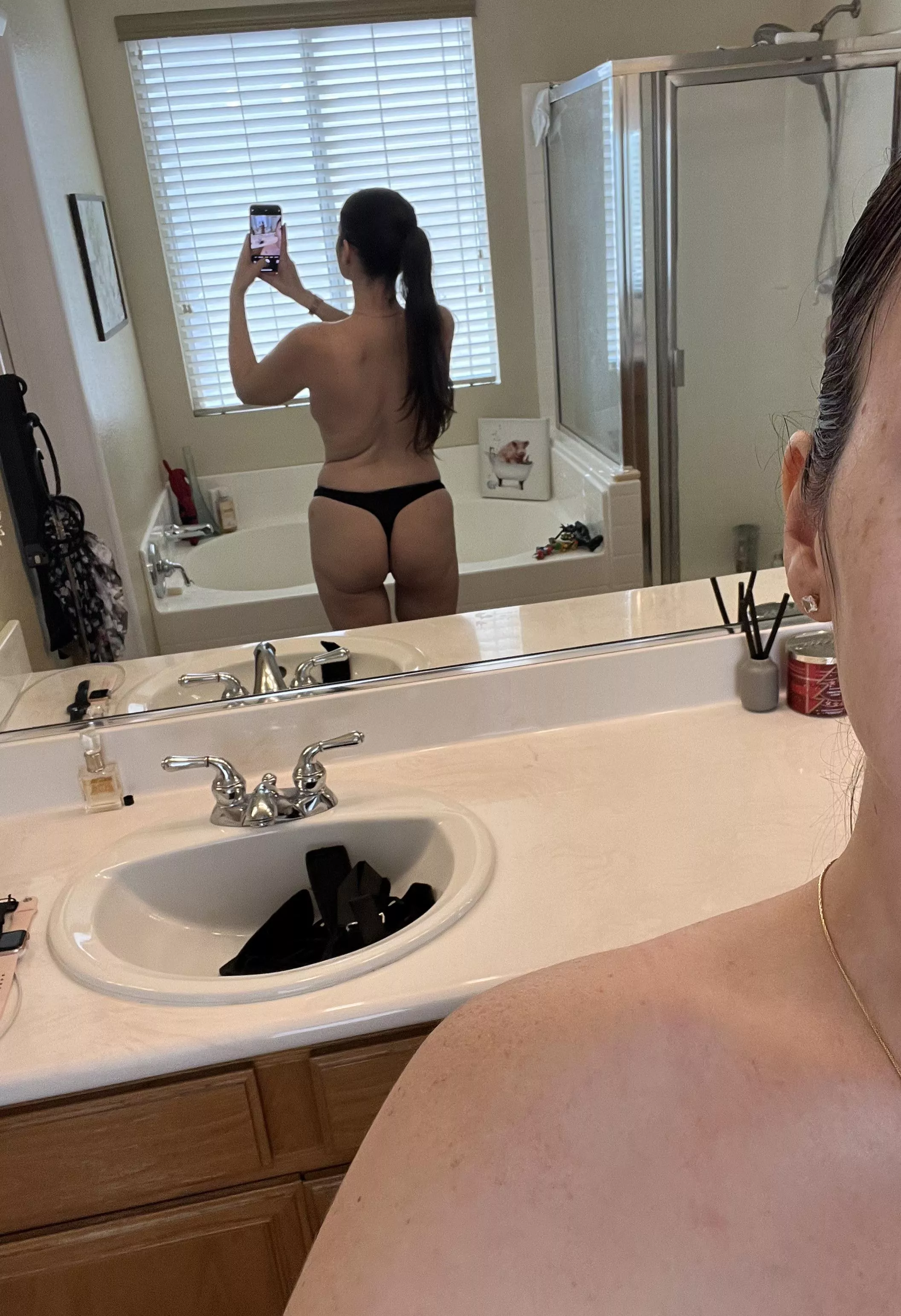 Just a selfie 😘😋