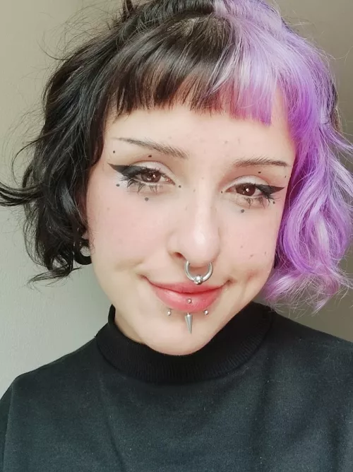 just thought my makeup and hair looked really cute and wanted to share!