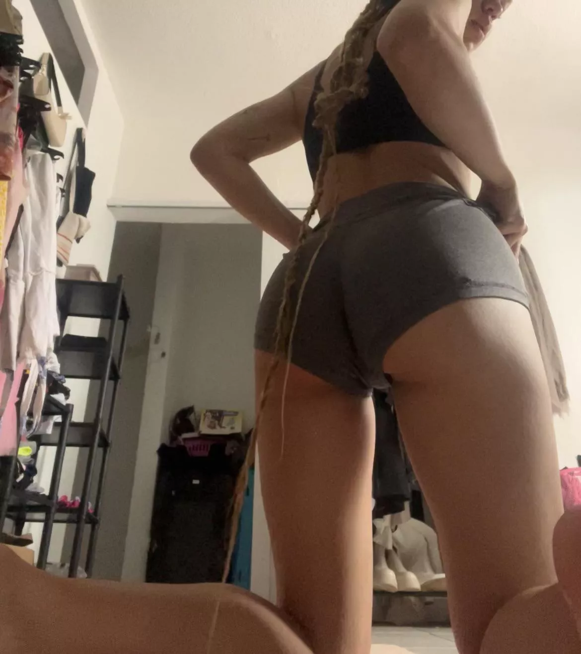 Last year being 18 .. and still a virgin :(