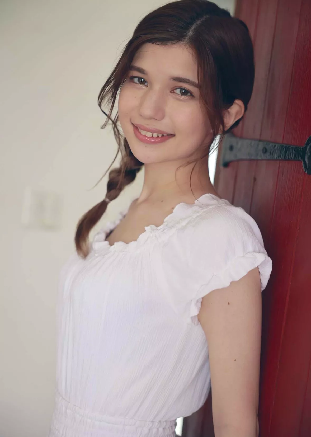 Lauren Karen | Being hot as feck even while being fully clothed