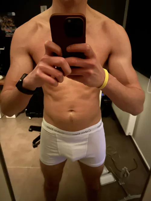 [m] After workout selfie