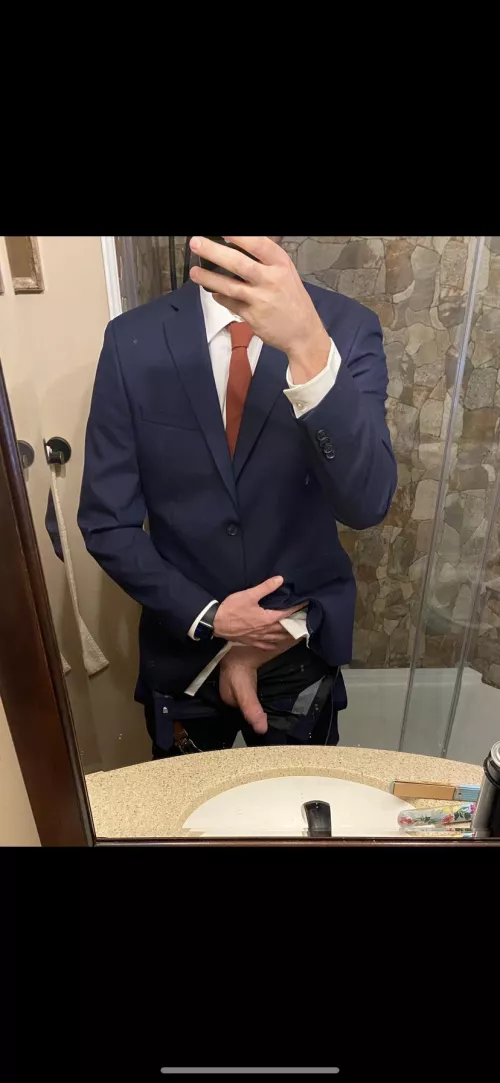 Need someone to give a helping hand making my cock hard and my fiancé jealous 😏