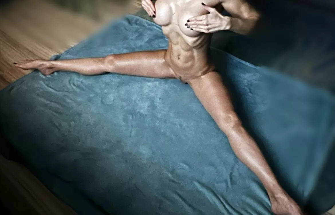 Nude yoga session… 40F