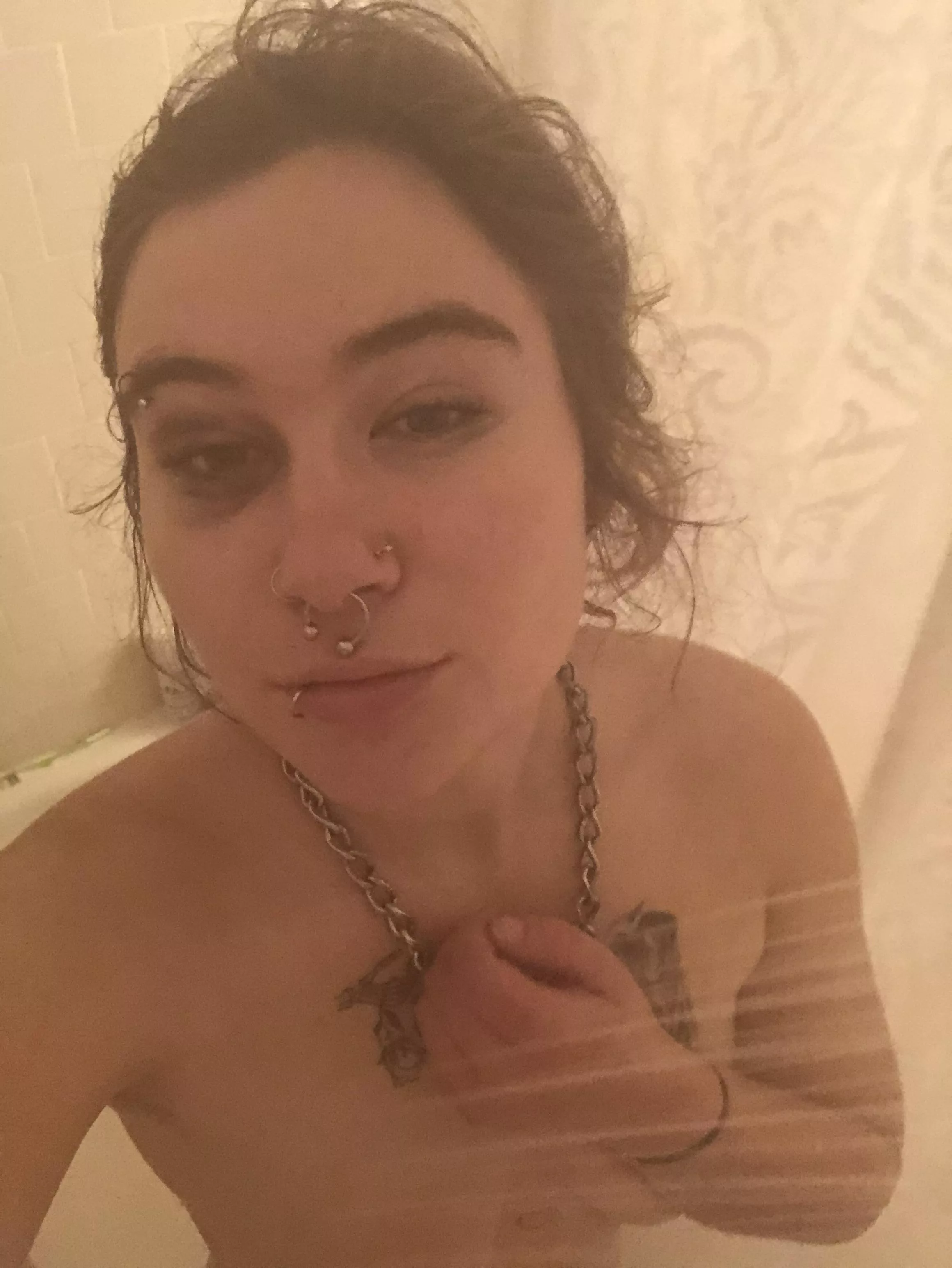 Pin me to the wall wet n soapy (; 19f