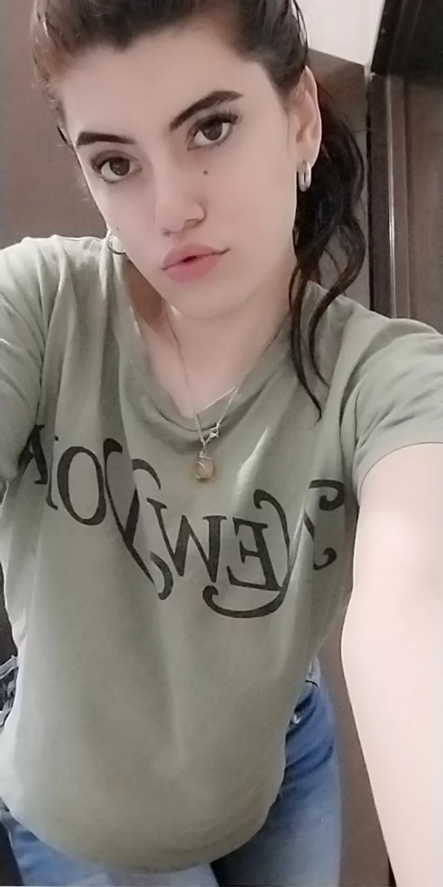 [selling] I deserve a good cuck at My feet.