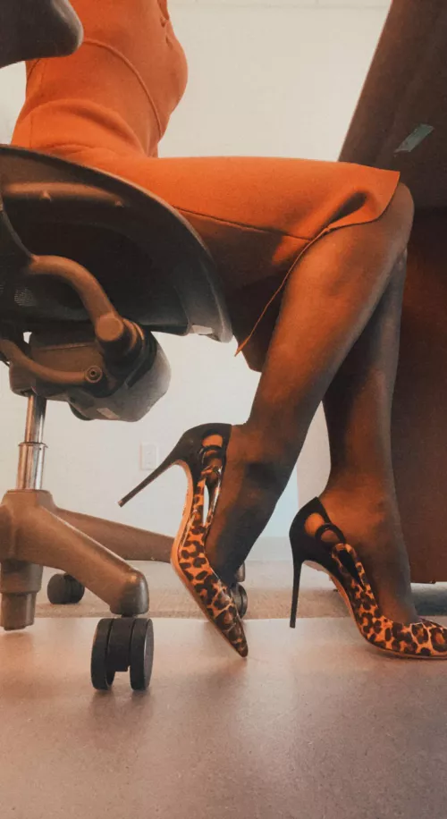 Still obsessed with the leopard 🖤