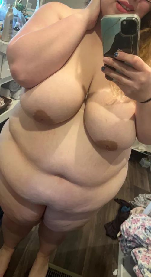 Supposed to be visiting family but needed to get naked