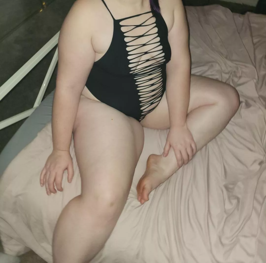 this was a candid shot and I'm in love with the way I look 😍