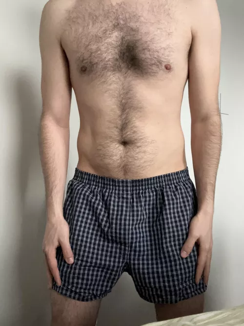 Who’s cumming over? Boxer shorts only!😜