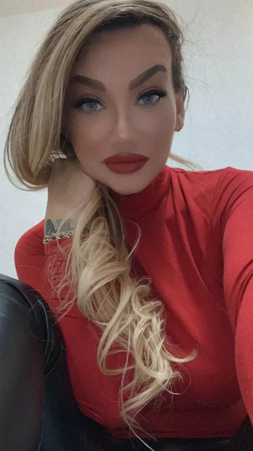 Will I get matches on Tinder with this photo?