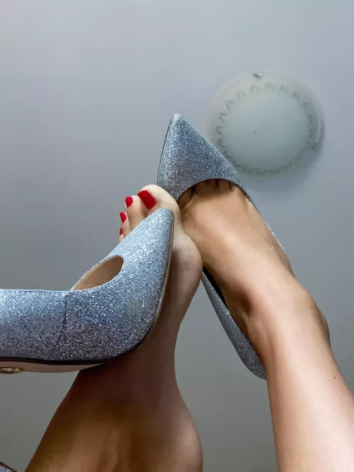 with or without heels? 😏