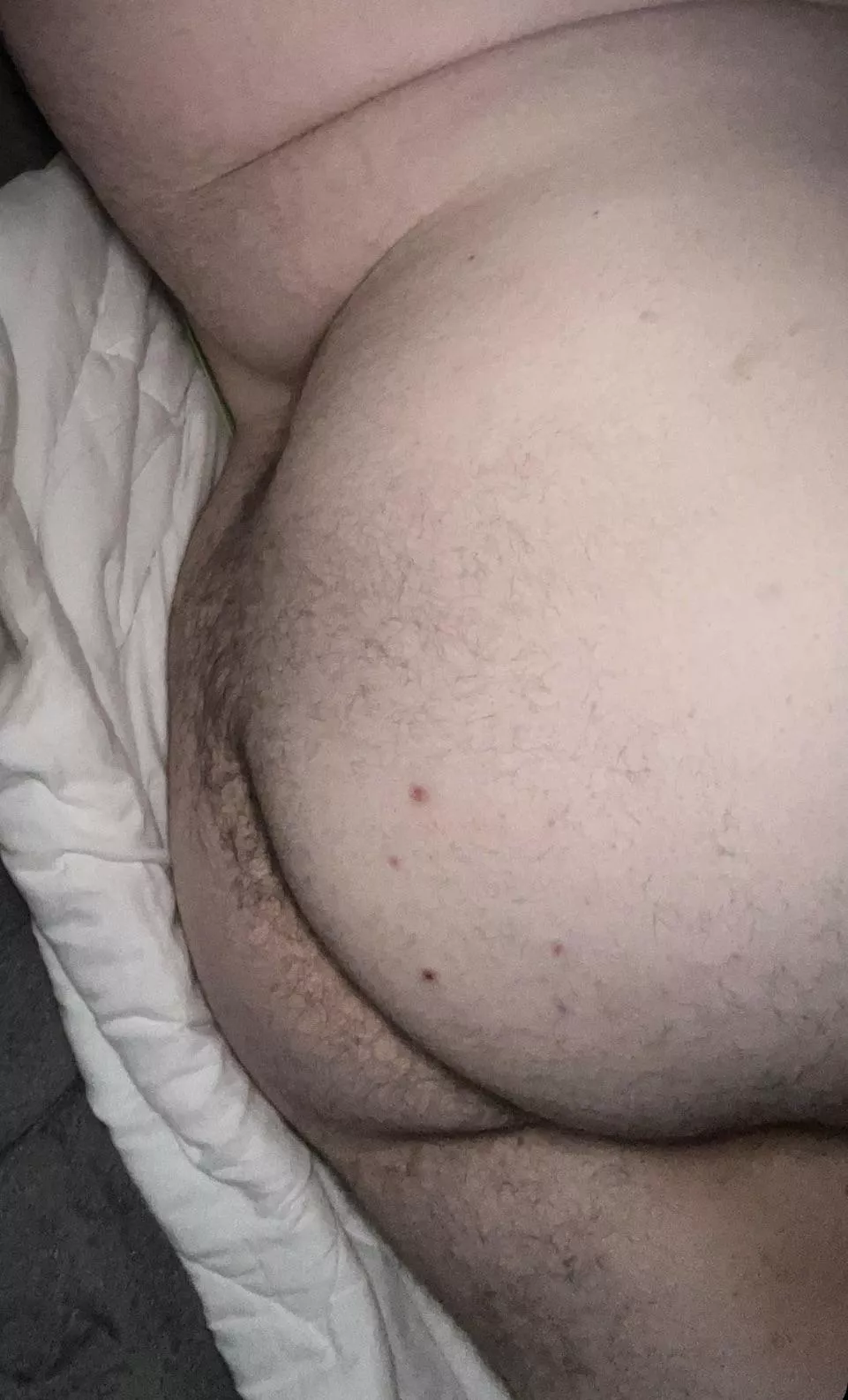 18. horny chub looking to chat and trade.