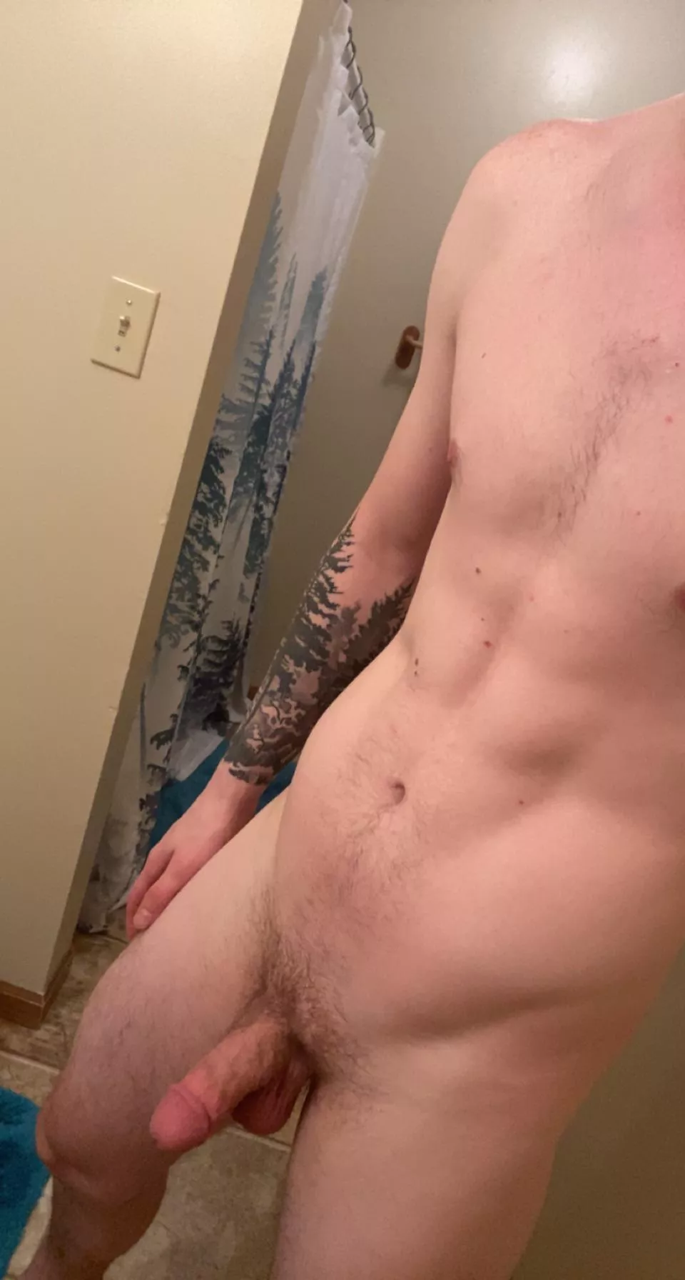 24 M, 5’6” 125lbs. Soft