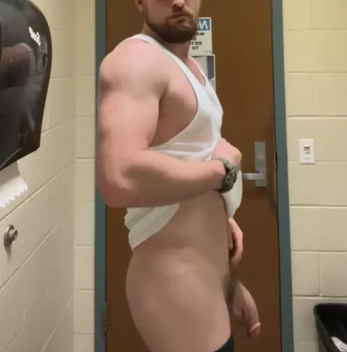 [30] how's this side profile?