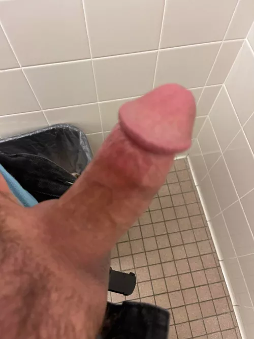 (49)Daddy in OKC… had to sneak off- scrolling Reddit does that! 😈😂