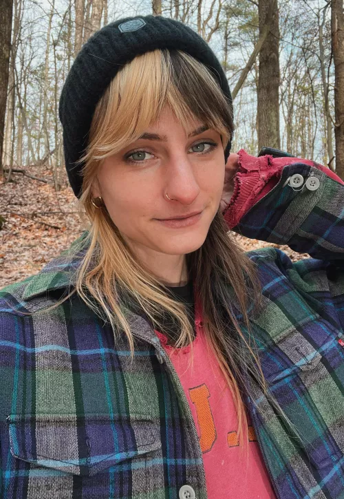 A casual look for a small hike [oc]