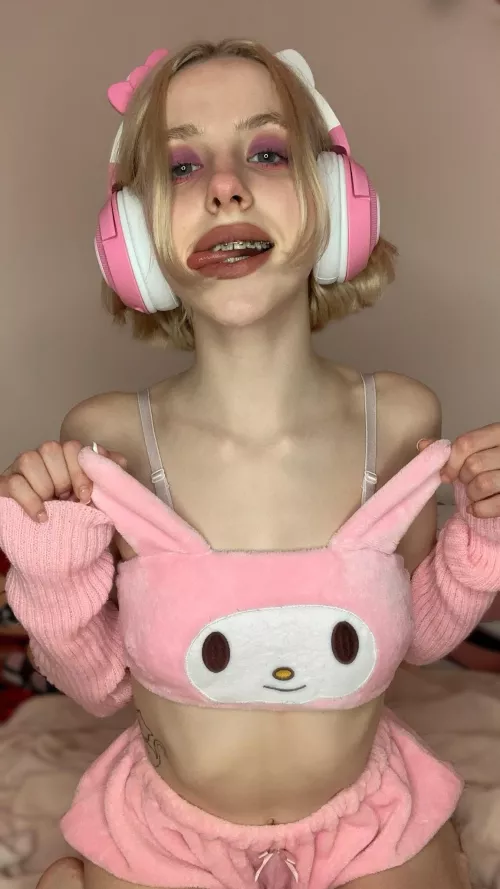 about to play something hehe