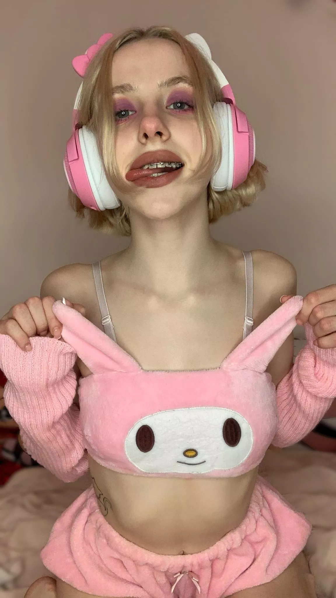 about to play something hehe