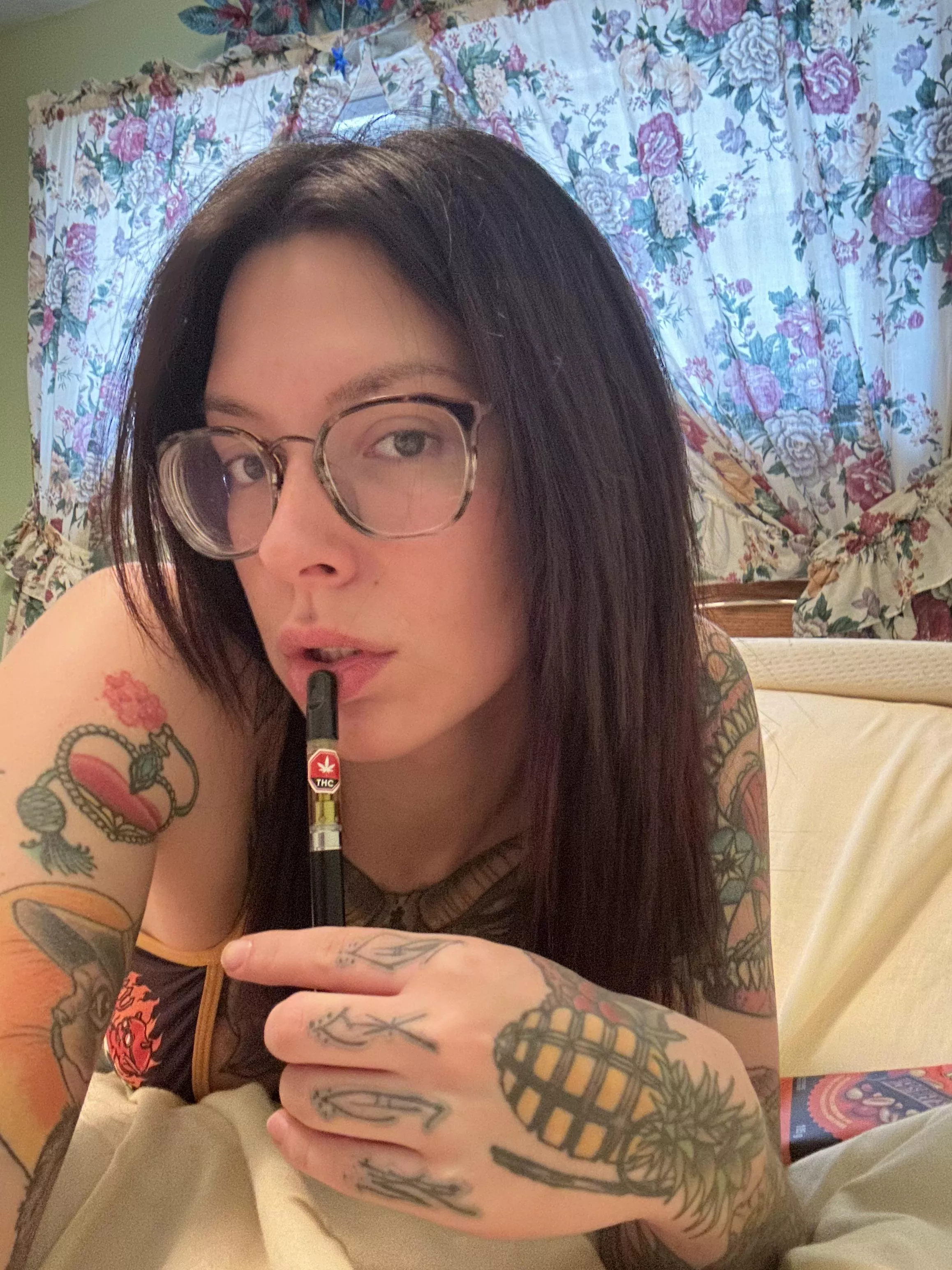 Can we smoke together?